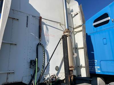 Freightliner Columbia 120 Exhaust Assembly