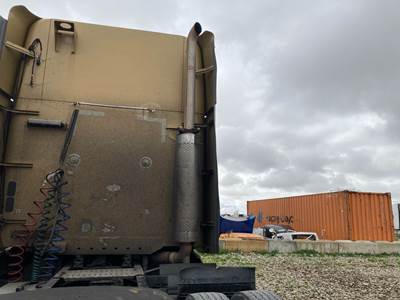 Freightliner Columbia 120 Exhaust Assembly