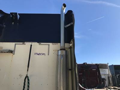 Freightliner Columbia 120 Exhaust Assembly