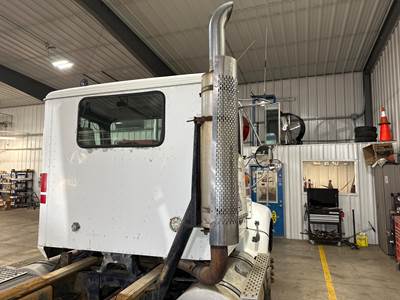 International 9400 Exhaust Assembly