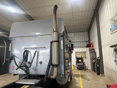 International 9400 Exhaust Assembly