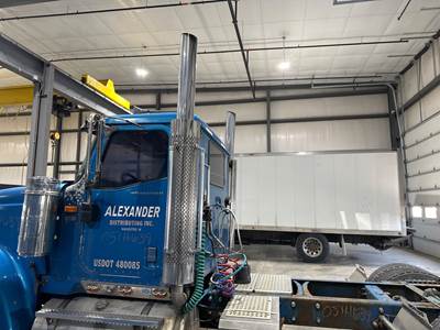 International 9900 Exhaust Assembly