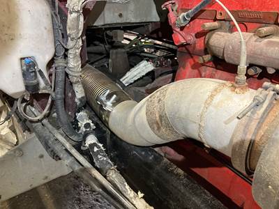 International 9900 Exhaust Assembly