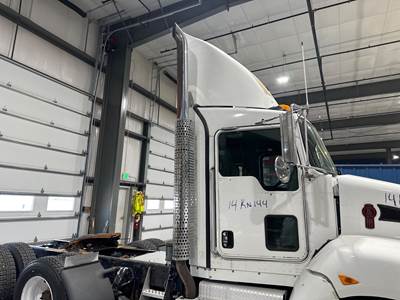 Kenworth T440 Exhaust Assembly