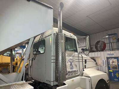 Kenworth T600 Exhaust Assembly