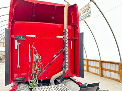 Kenworth T660 Exhaust Assembly