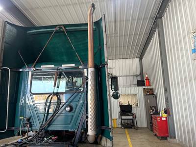 Mack CXU Exhaust Assembly
