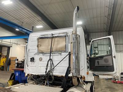 Volvo VNL Exhaust Assembly