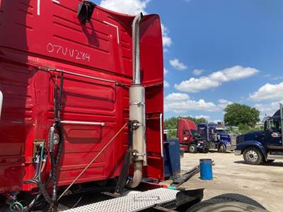 Volvo VNL Exhaust Assembly