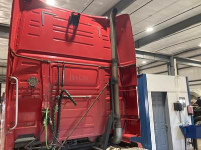 Volvo VNL Exhaust Assembly