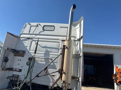 Volvo VNL Exhaust Assembly