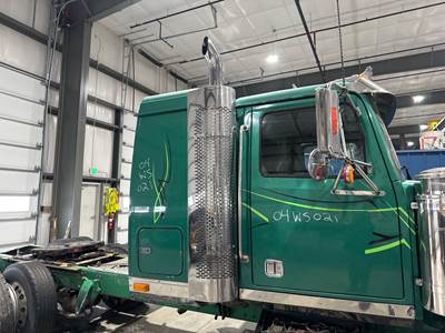 Western Star 4900FA Exhaust Assembly