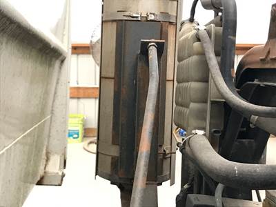 Chevrolet T7500 Exhaust Bracket