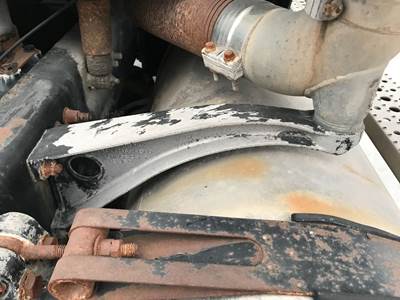 Freightliner Columbia 120 Exhaust Bracket