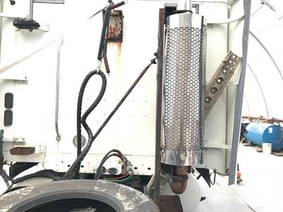 Freightliner Columbia 120 Exhaust Bracket