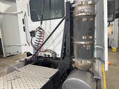 Freightliner Columbia 120 Exhaust Bracket