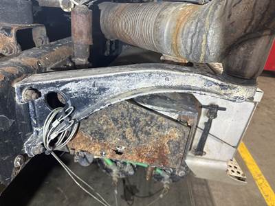 Freightliner Columbia 120 Exhaust Bracket