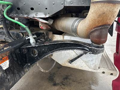 Freightliner Columbia 120 Exhaust Bracket