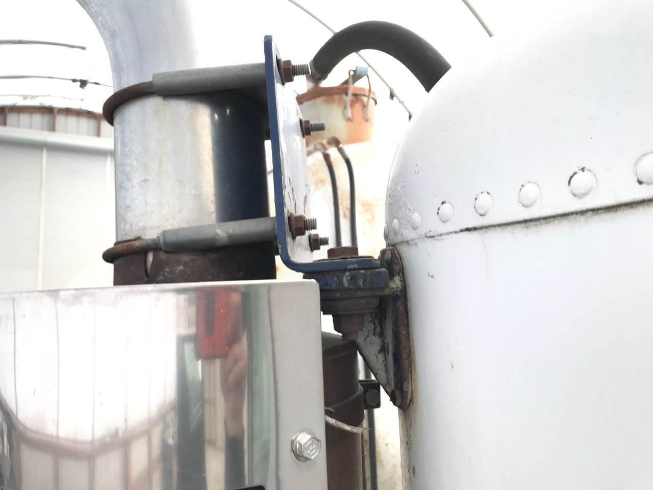 1990 Freightliner FLD120 Exhaust Bracket For Sale Council Bluffs, IA