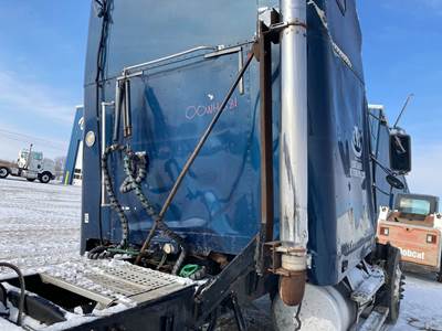 Freightliner FLD120 Exhaust Bracket