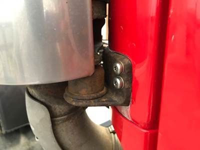 Freightliner M2 106 Exhaust Bracket