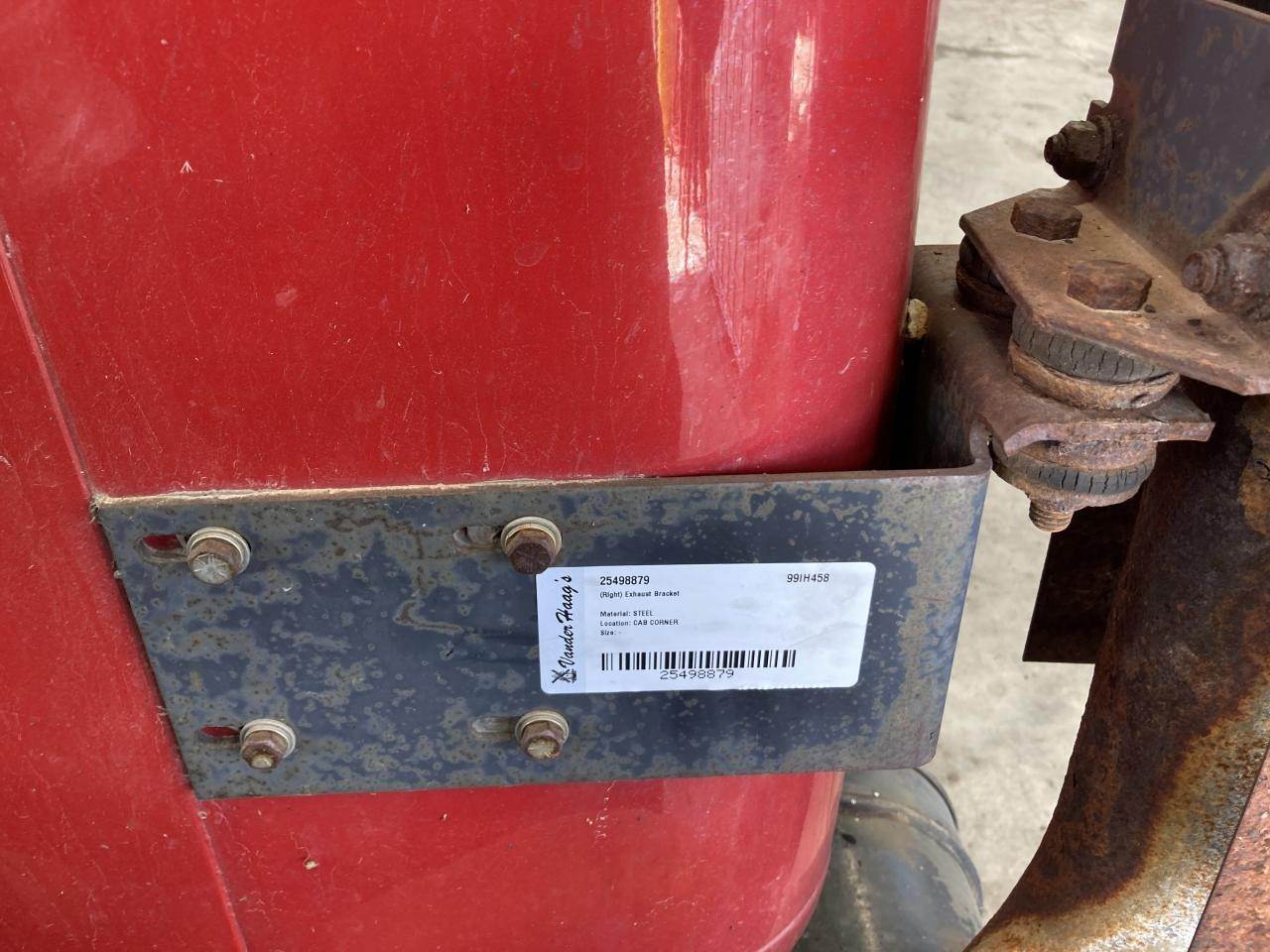 1999 International 4700 Exhaust Bracket For Sale Spencer, IA