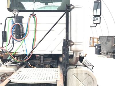 International 8600 Exhaust Bracket