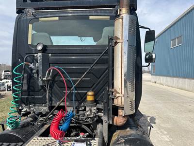 International 8600 Exhaust Bracket