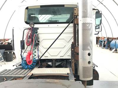 International DuraStar 4400 Exhaust Bracket for a International Durastar (4400)