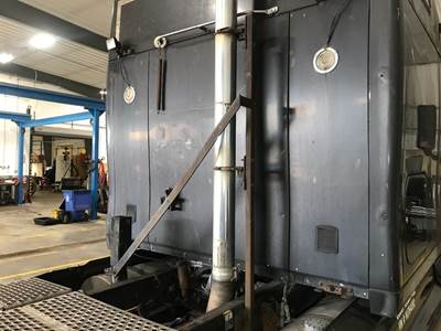 Kenworth T2000 Exhaust Bracket