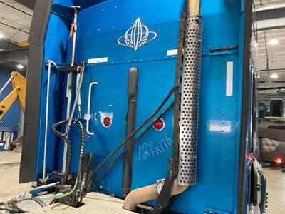 Kenworth T660 Exhaust Bracket