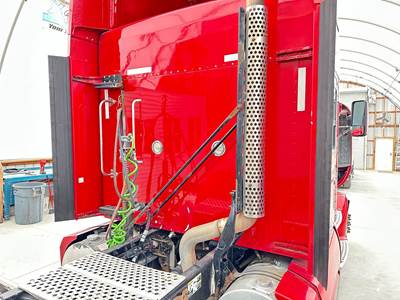 Kenworth T660 Exhaust Bracket