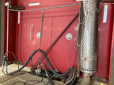 Kenworth T800 Exhaust Bracket