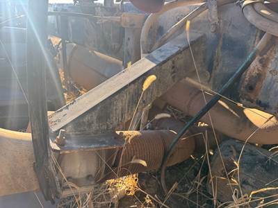 Kenworth T800 Exhaust Bracket