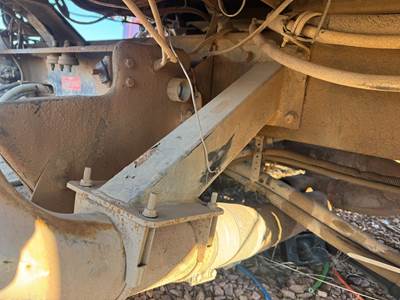 Kenworth W900L Exhaust Bracket