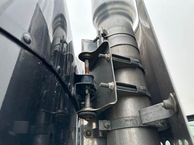 Kenworth W900L Exhaust Bracket