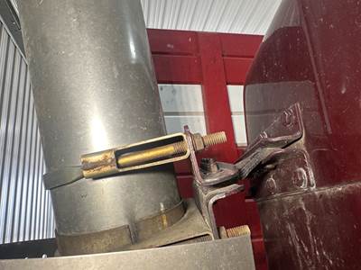 Kenworth W900L Exhaust Bracket