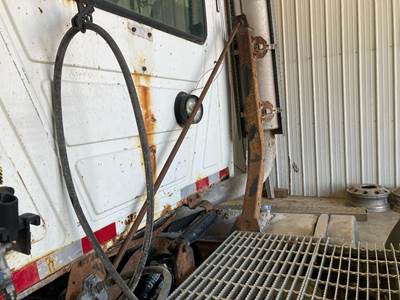 Mack CH Exhaust Bracket