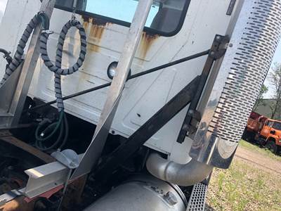 Mack CXN Exhaust Bracket