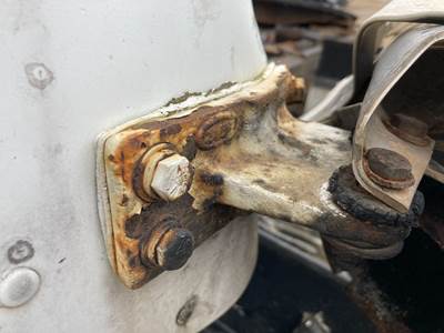 Peterbilt 378 Exhaust Bracket