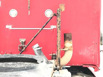 Peterbilt 387 Exhaust Bracket