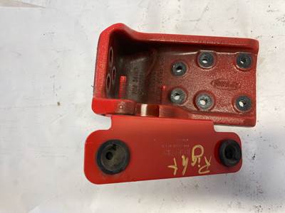 Peterbilt 579 Exhaust Bracket