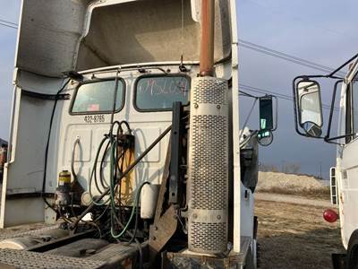 Sterling A9513 Exhaust Bracket