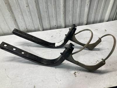 Volvo VNL Exhaust Bracket