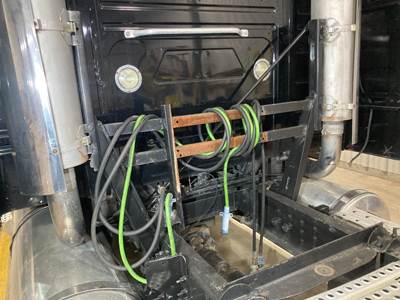 Volvo VT Exhaust Bracket