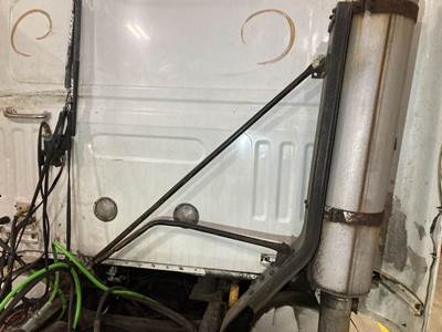 Volvo WIA Exhaust Bracket