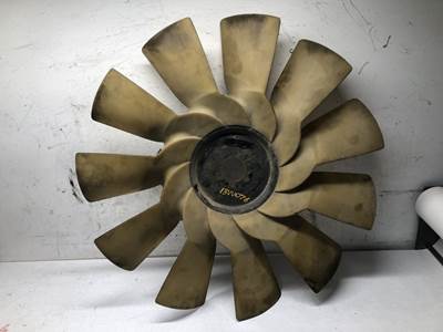 Cummins ISX15 Fan Blade for a Volvo VNL