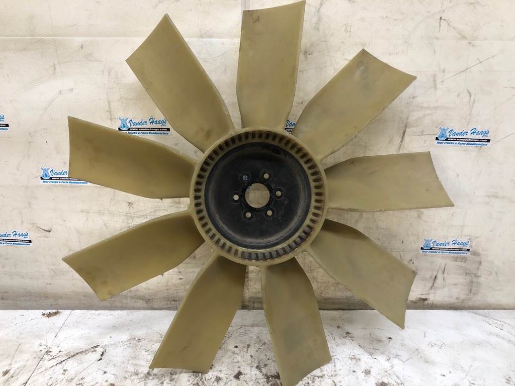 1997 Cummins N14 CELECT PLUS Fan Blade for a Kenworth T600 For Sale