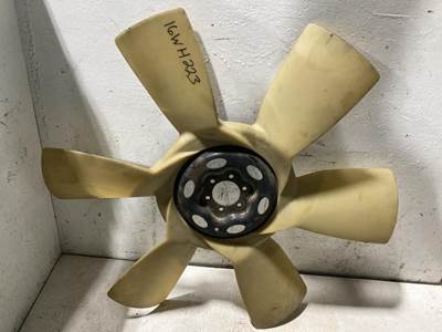 Detroit DD15 Fan Blade for a Freightliner Cascadia