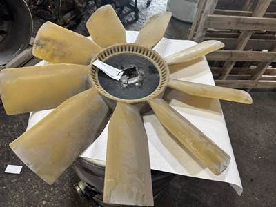 Detroit Series 60 14.0L Fan Blade for a Freightliner Columbia 120